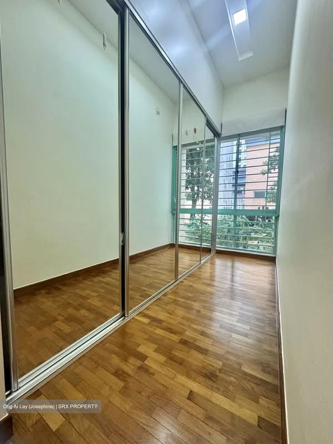 Hazel Park Condominium (D23), Condominium #545102031